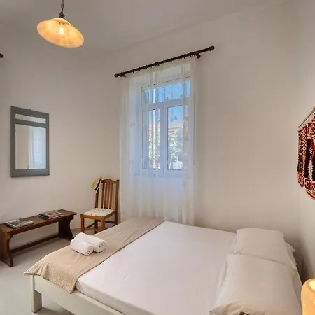 بيت للعطل Tsartsada House