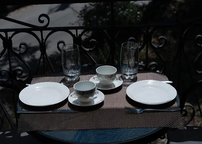 Dom wakacyjny Tsartsada House