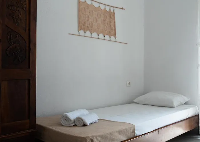 Dom wakacyjny Tsartsada House *