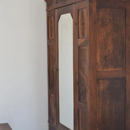 Dom wakacyjny Tsartsada House